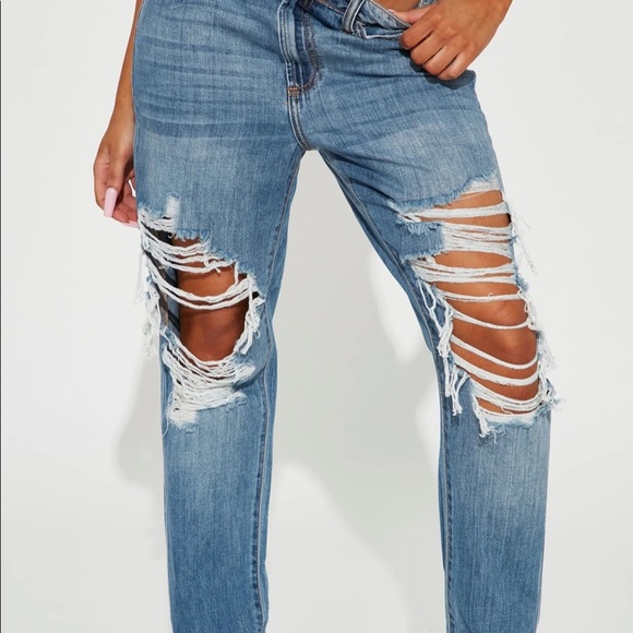 Fashion Nova  distressed jeans - Picture 3 of 8